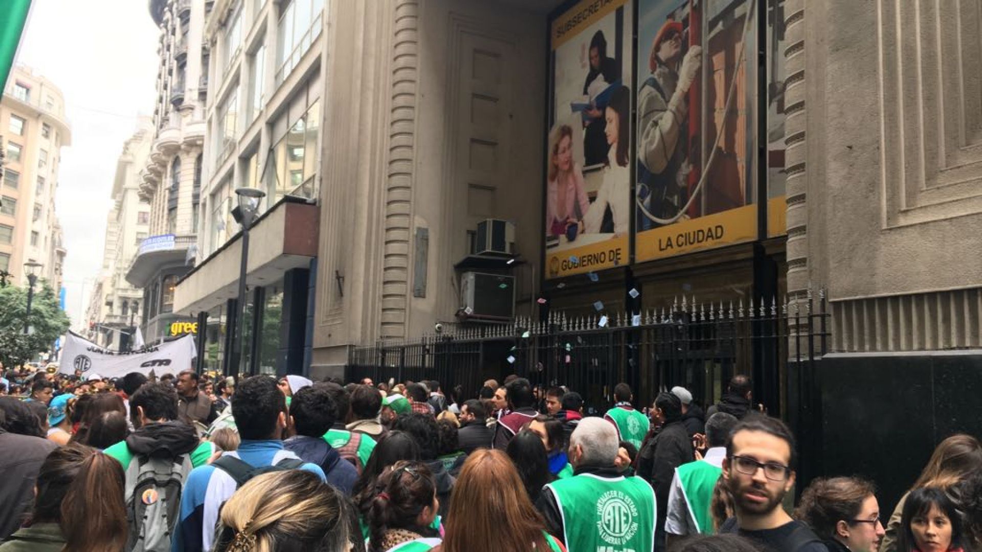 Emergencia laboral, social y sanitaria en la Ciudad